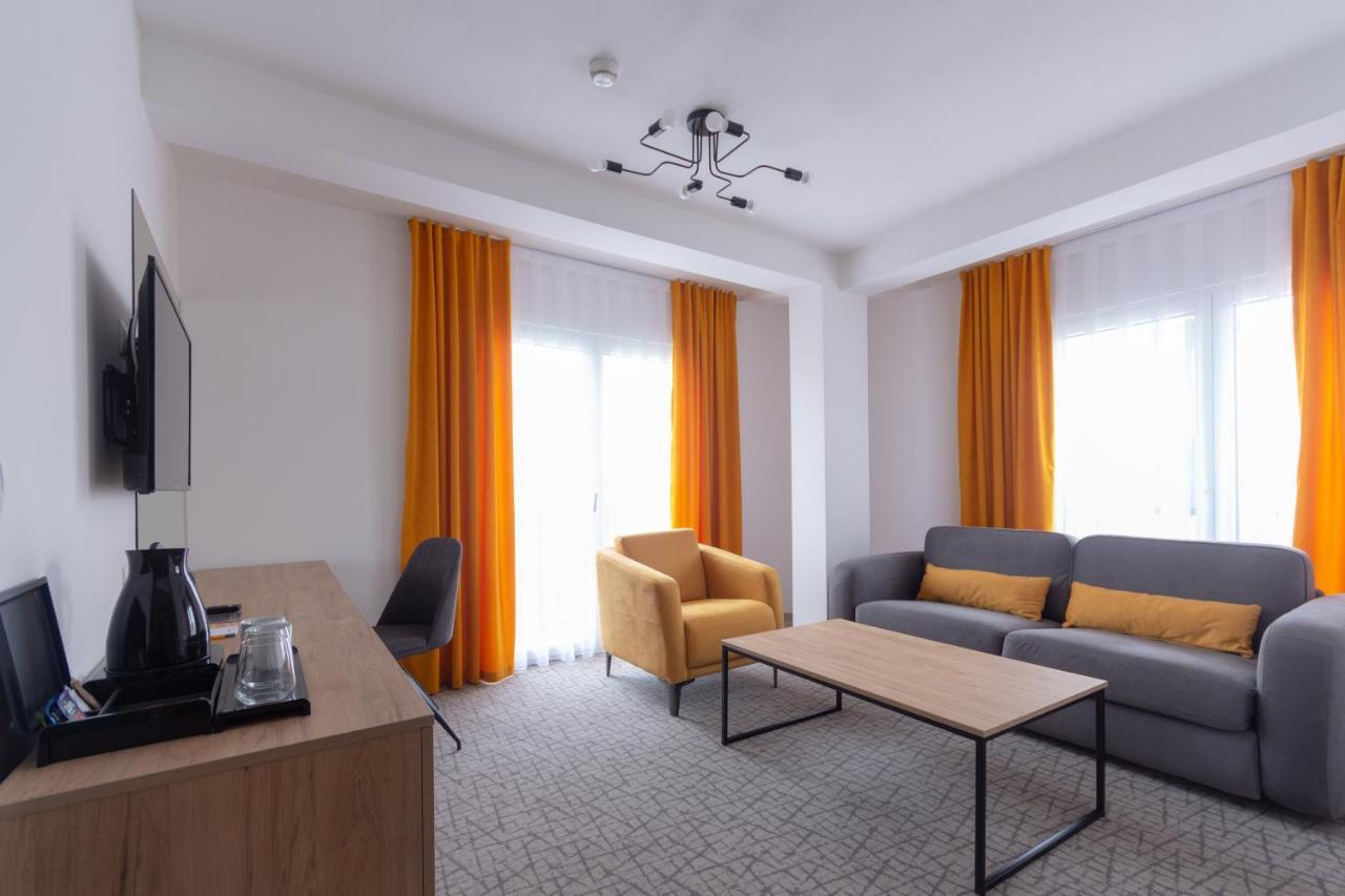 City Inn Pristina Exterior foto